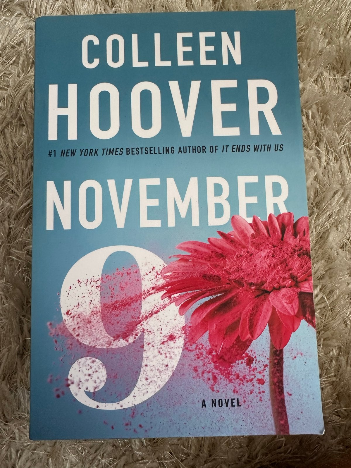 Colleen Hoover - November 9, Ophalen of Verzenden, Zo goed als nieuw, Amerika