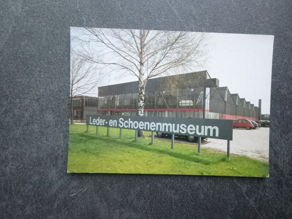 Waalwijk, Ned. leder- & schoenen museum voorgevel, Verzenden, 1980 tot heden, Ongelopen, Noord-Brabant