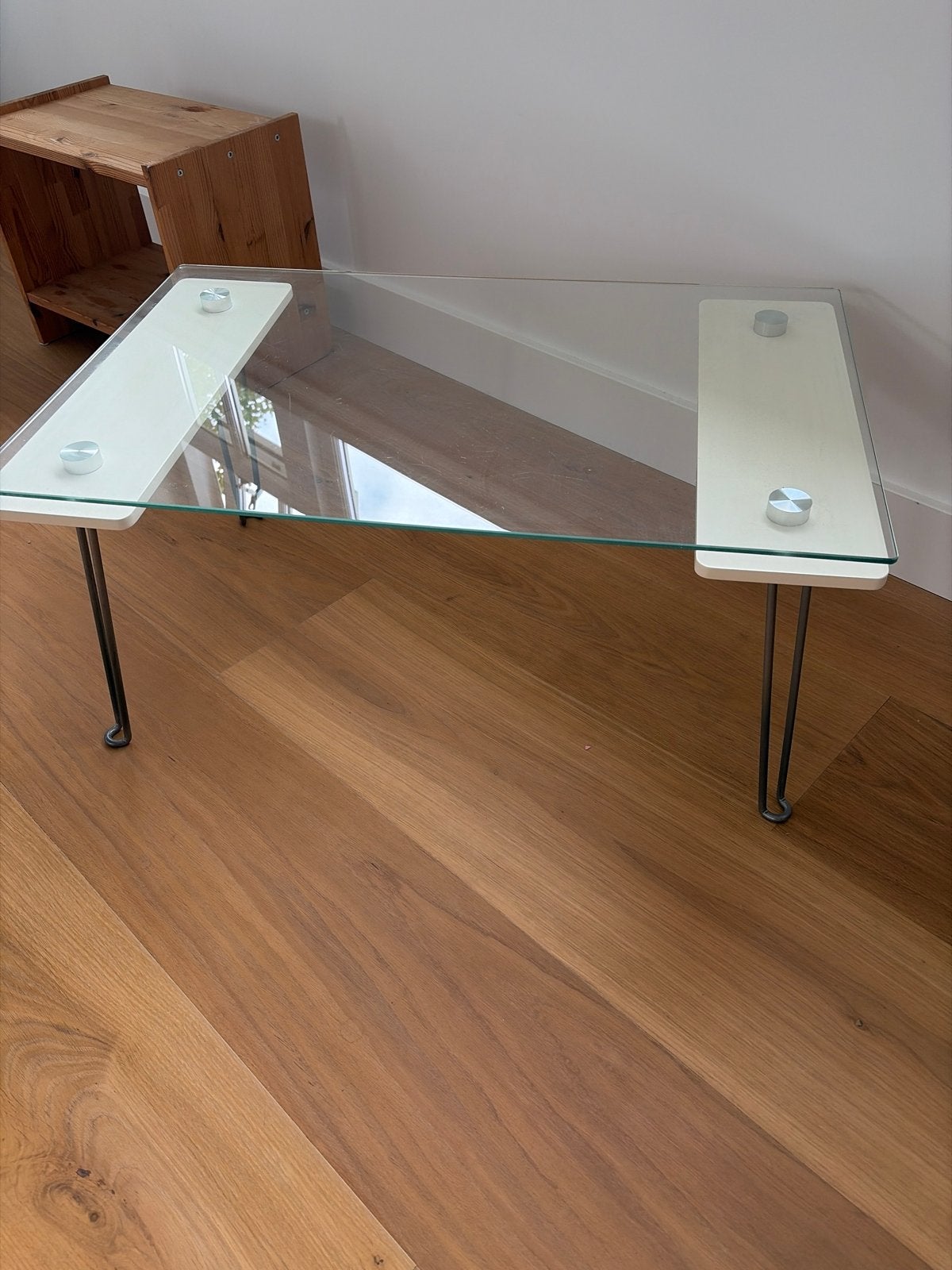 Glazen salontafel met metalen hairpin poten, Huis en Inrichting, Ophalen, Gebruikt, 100 tot 150 cm, 50 tot 100 cm