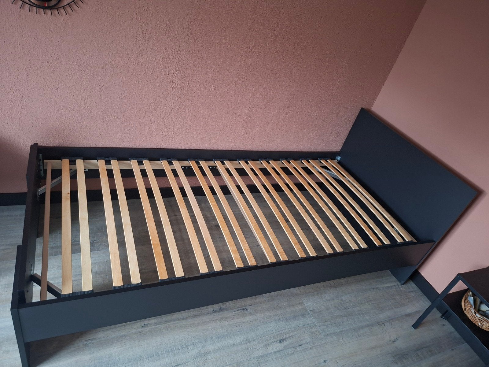 mooi 1 pers bed van leenbakker, Ophalen, 90 cm, Eenpersoons, Zwart