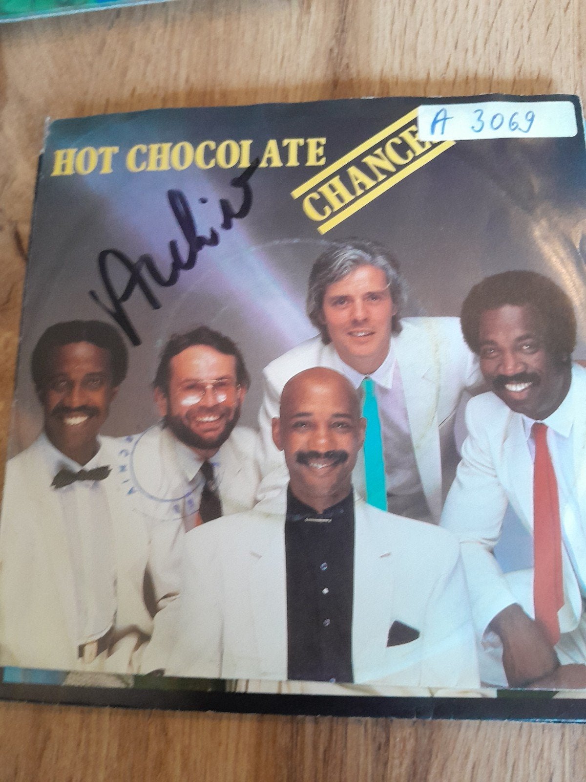 hot chocolate 7inch chances, Ophalen of Verzenden, Zo goed als nieuw, Pop