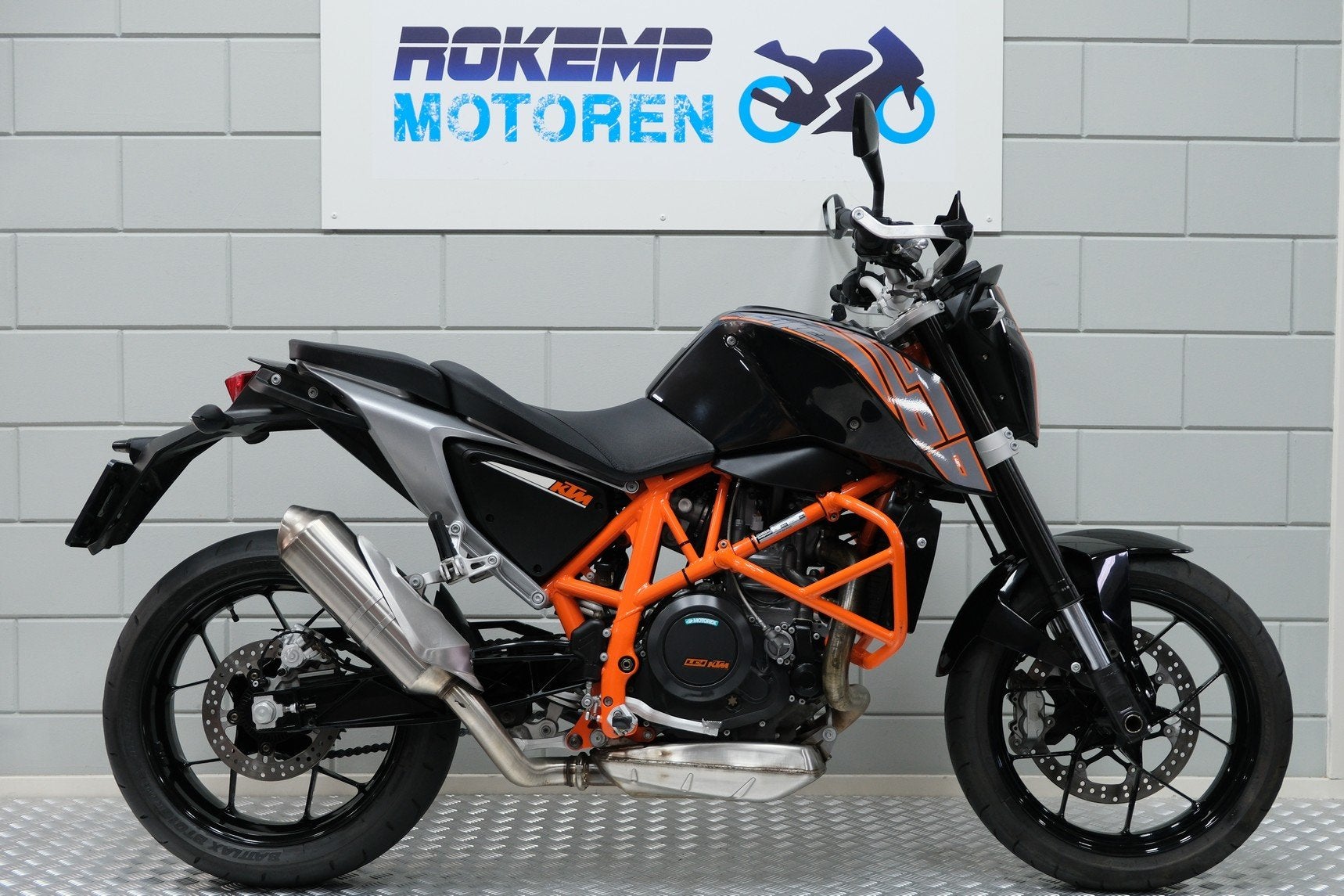 KTM 690 DUKE ABS (bj 2013), Motoren, E 3
A-5230  MATTIGHOFEN, AT, Bedrijf, KTM Sportmotorcycle Ned B.V., Info@ktm.com