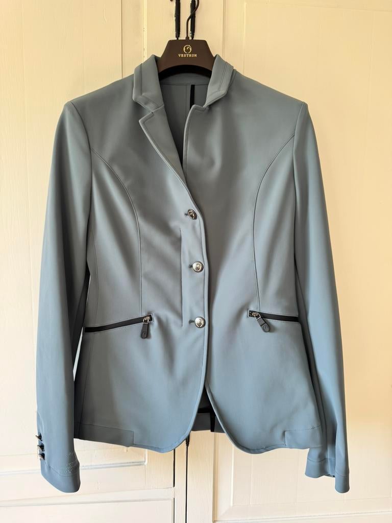 Vestrum, Dieren en Toebehoren, Paardrijkleding, Dressuur, Ophalen of Verzenden, Zo goed als nieuw, Dames