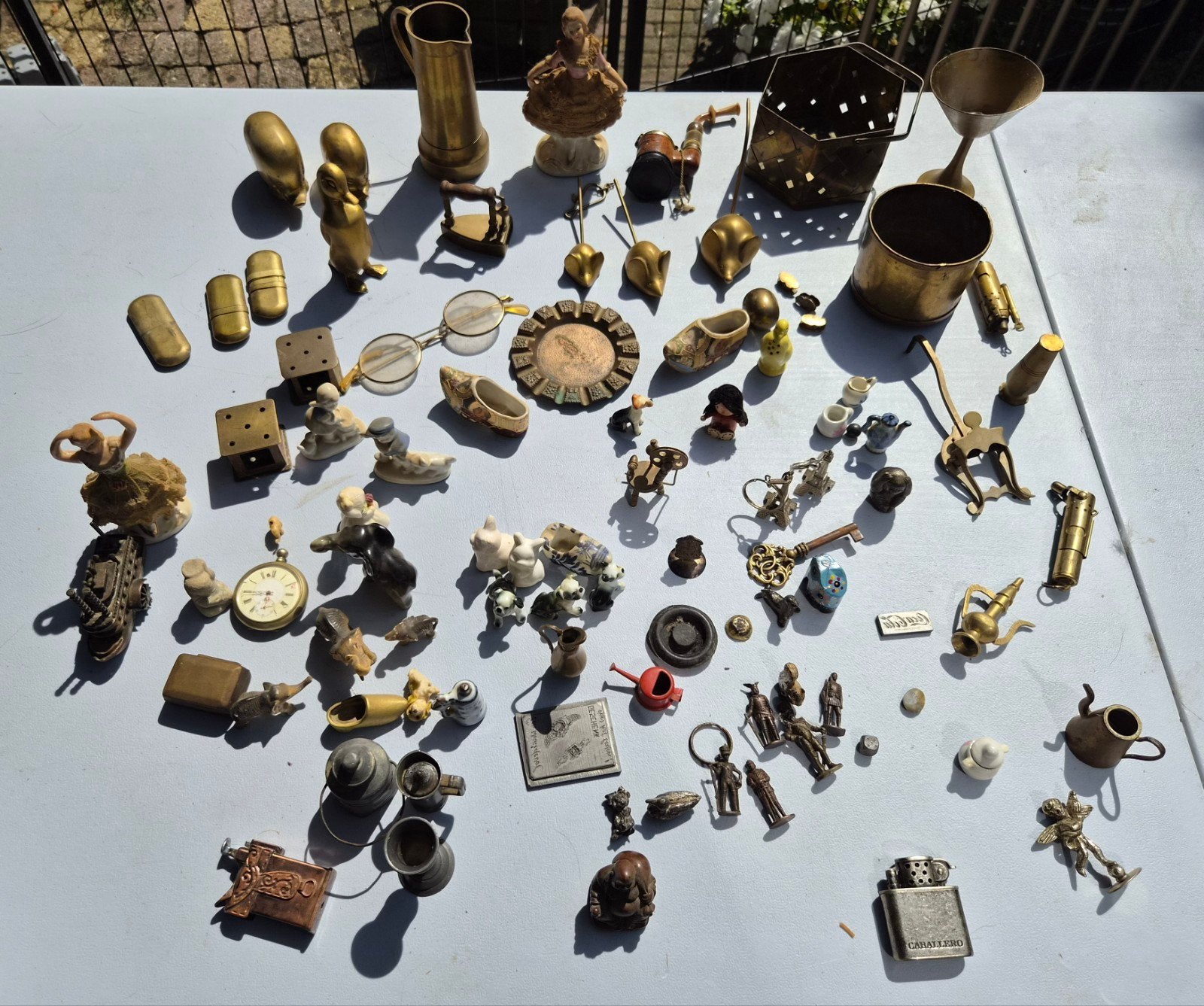 verzameling diverse uit vitrinekast, Ophalen of Verzenden