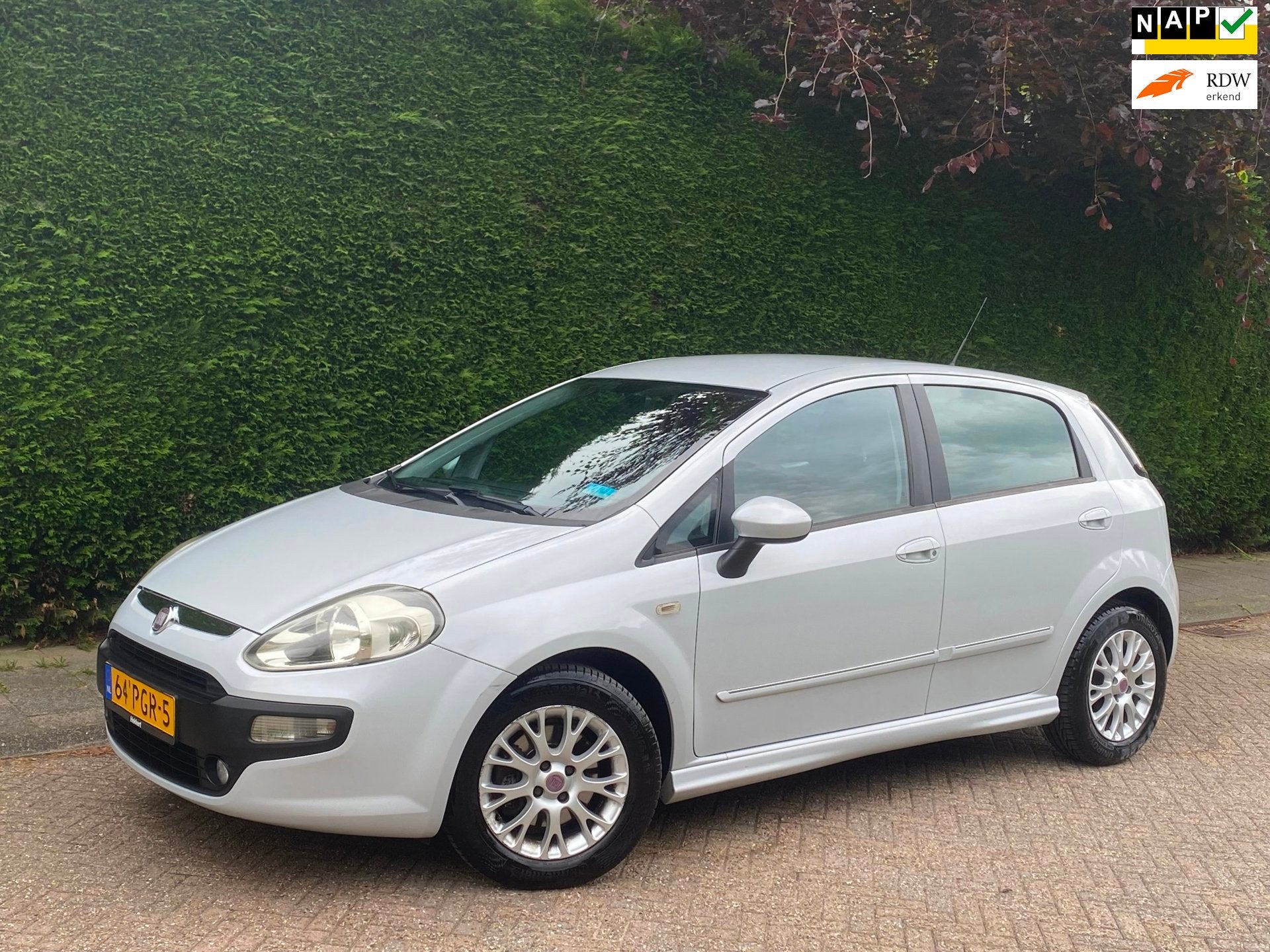 Fiat Punto Evo 1.3 M-Jet Dynamic RIJDT GOED/NETTE AUTO/5DRS!, Auto's, Voorwielaandrijving, Euro 5, Gebruikt, Zwart