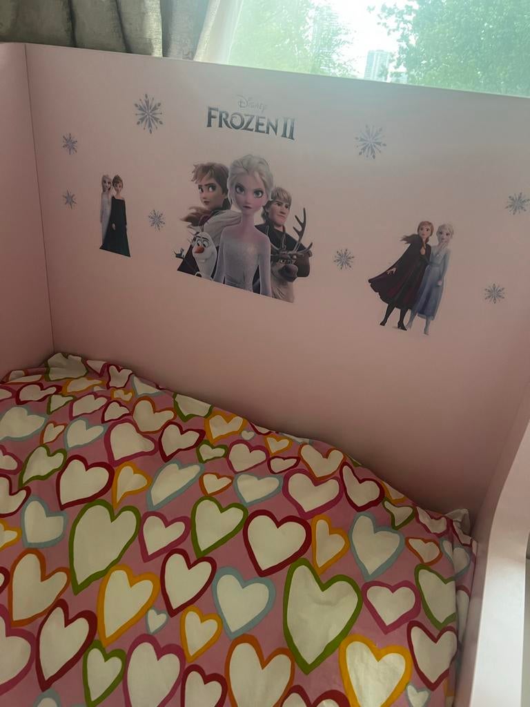 Frozen meegroei roze kinderbed + matras & lattenbodem IKEA, Kinderen en Baby's, Kinderkamer | Bedden, Gebruikt, 70 tot 85 cm, Ophalen of Verzenden