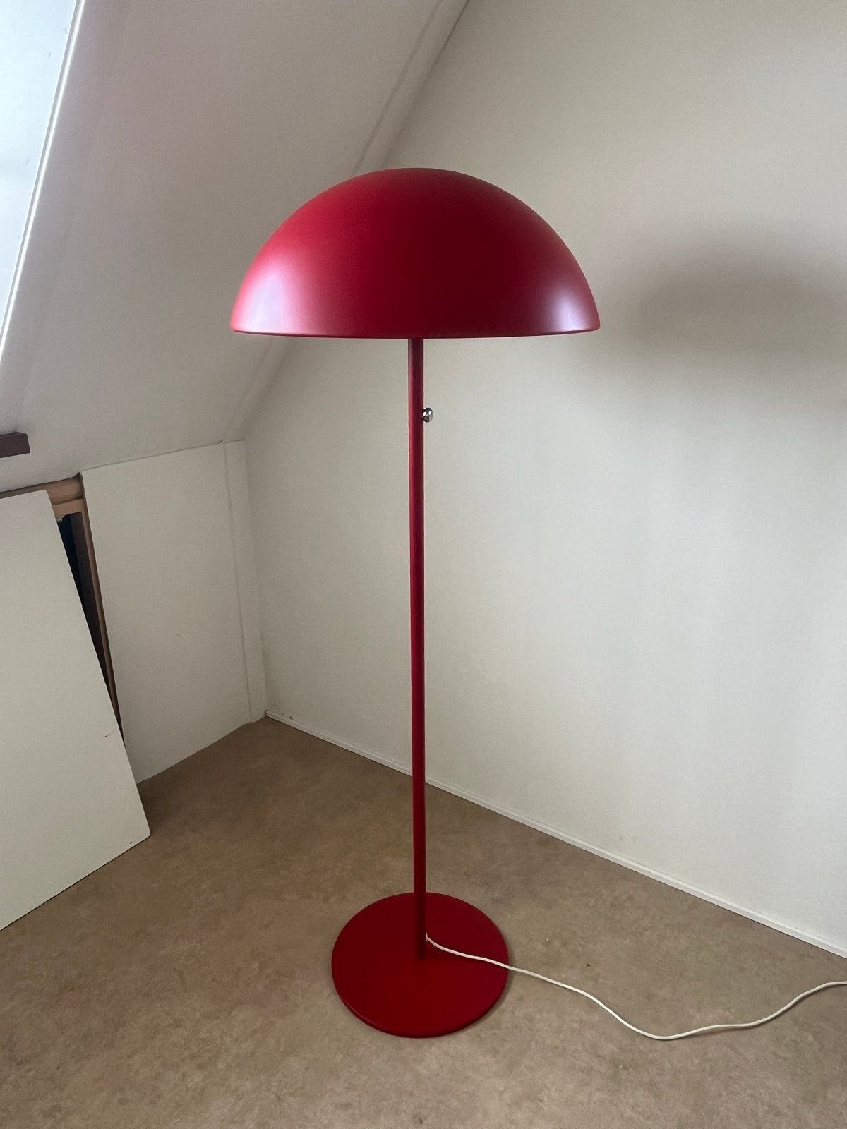 IKEA 365+ Brasa vloerlamp rood - collector’s item, Ophalen, Gebruikt, E27 (groot), Metaal