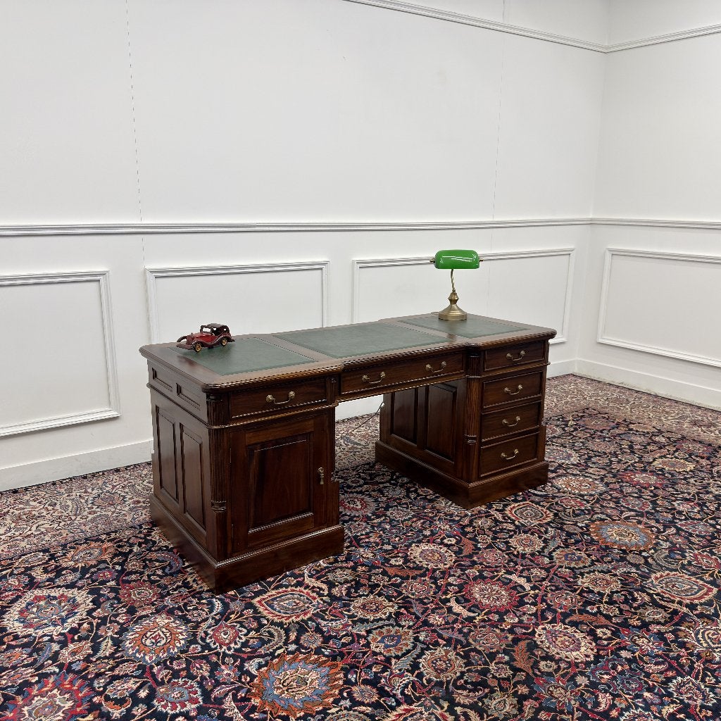 Klassiek Engels Chesterfield Bureau, Ophalen