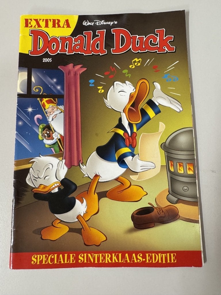Donald Duck Extra Sinterklaas editie, Eén stripboek, Ophalen of Verzenden, Zo goed als nieuw
