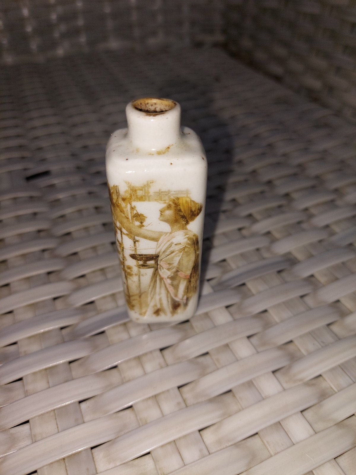 Antiek Porseleinen Parfumflesje - Romeinse Vrouw, Antiek en Kunst, Ophalen of Verzenden