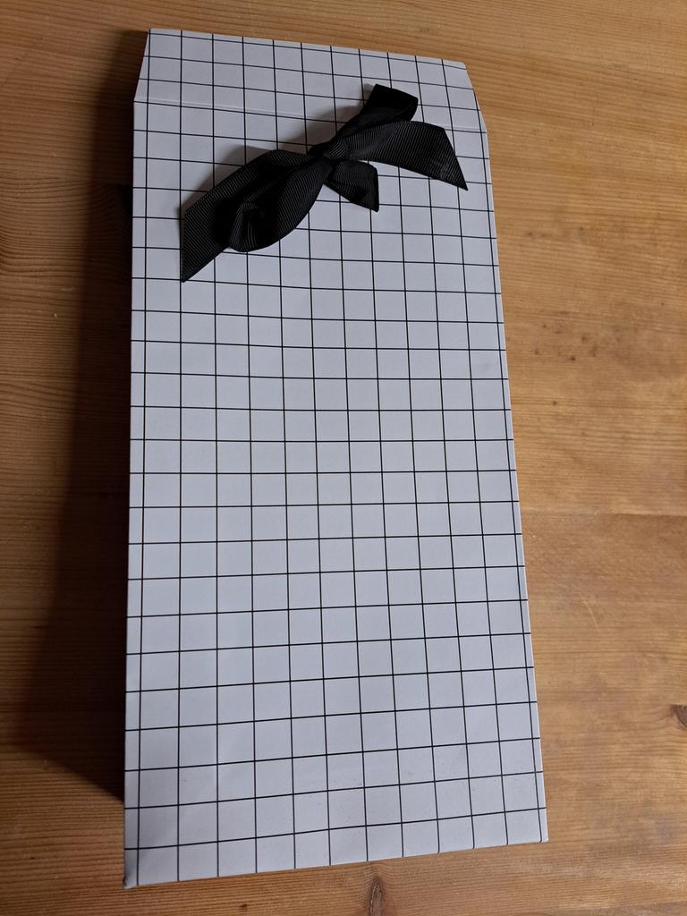 Luxe kadotasjes met plakstrip 29x15x6 cm, 40 stuks nieuw, Diversen, Cadeaupapier, Ophalen of Verzenden, Nieuw