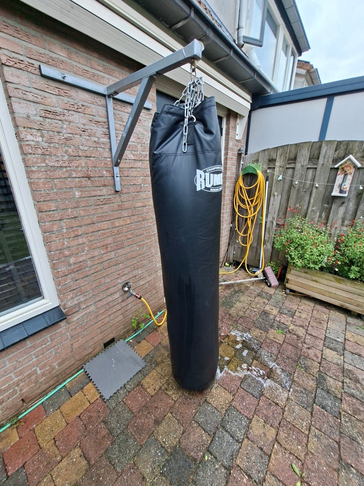 Rumble Stootzak 180cm incl. Ophangbeugel, Ophalen, Zo goed als nieuw, Bokszak