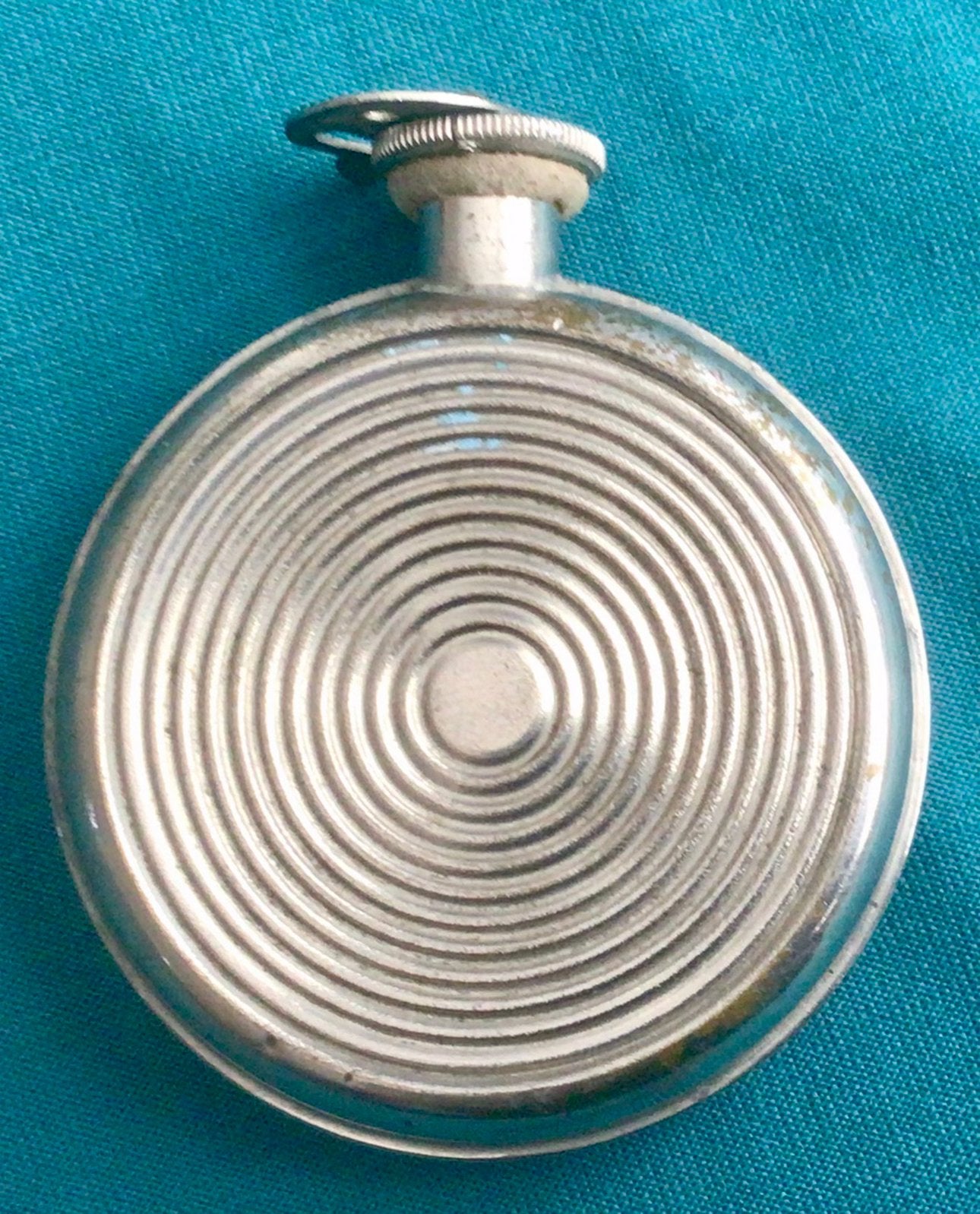Antiek metalen zak parfumflesje met doseerdop, Verzamelen, Ophalen of Verzenden, Gebruikt, Parfumfles