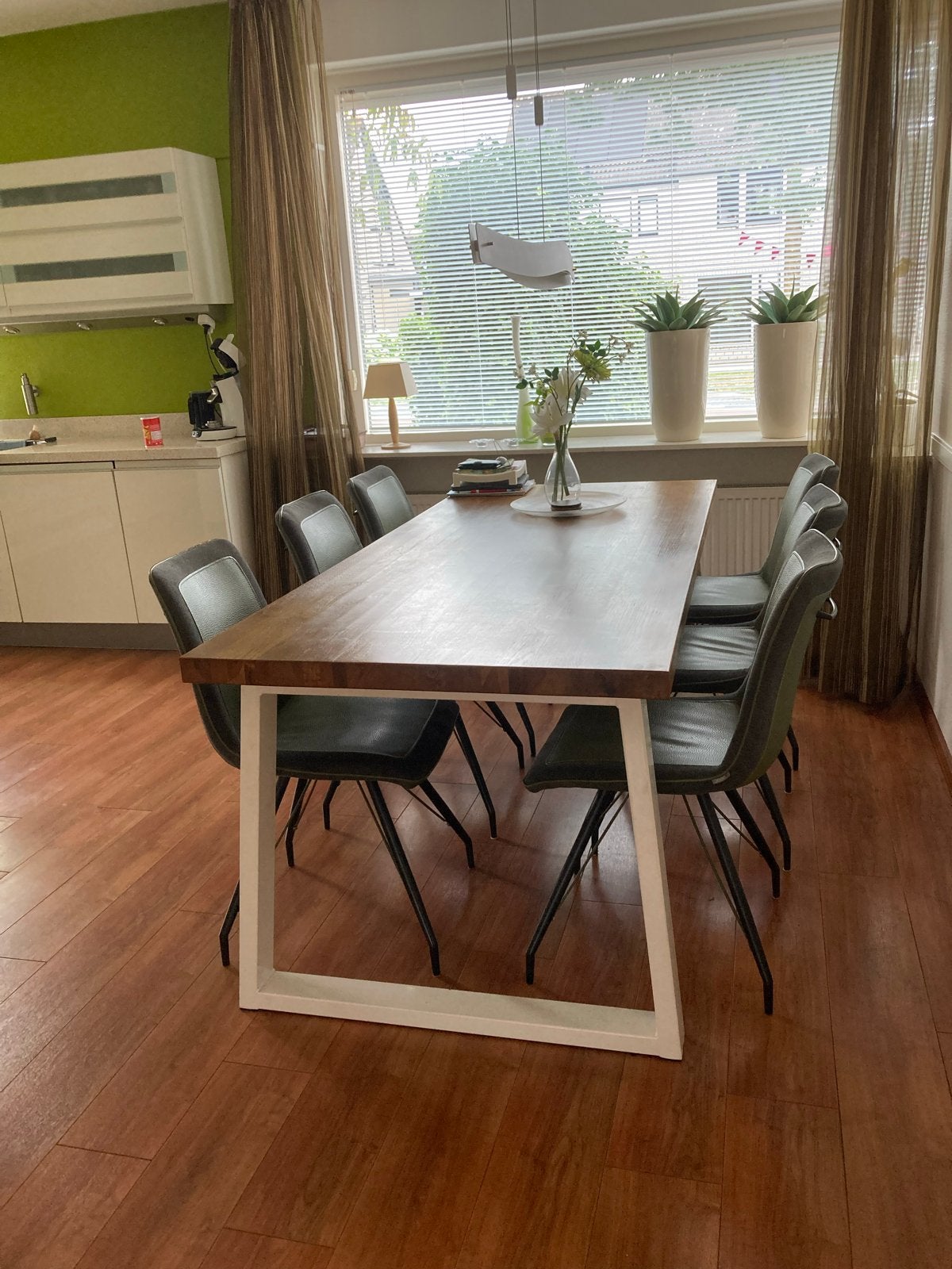 Elegante eettafel - Modern design, Huis en Inrichting, Tafels | Eettafels, Ophalen, Gebruikt, 100 tot 150 cm, 200 cm of meer