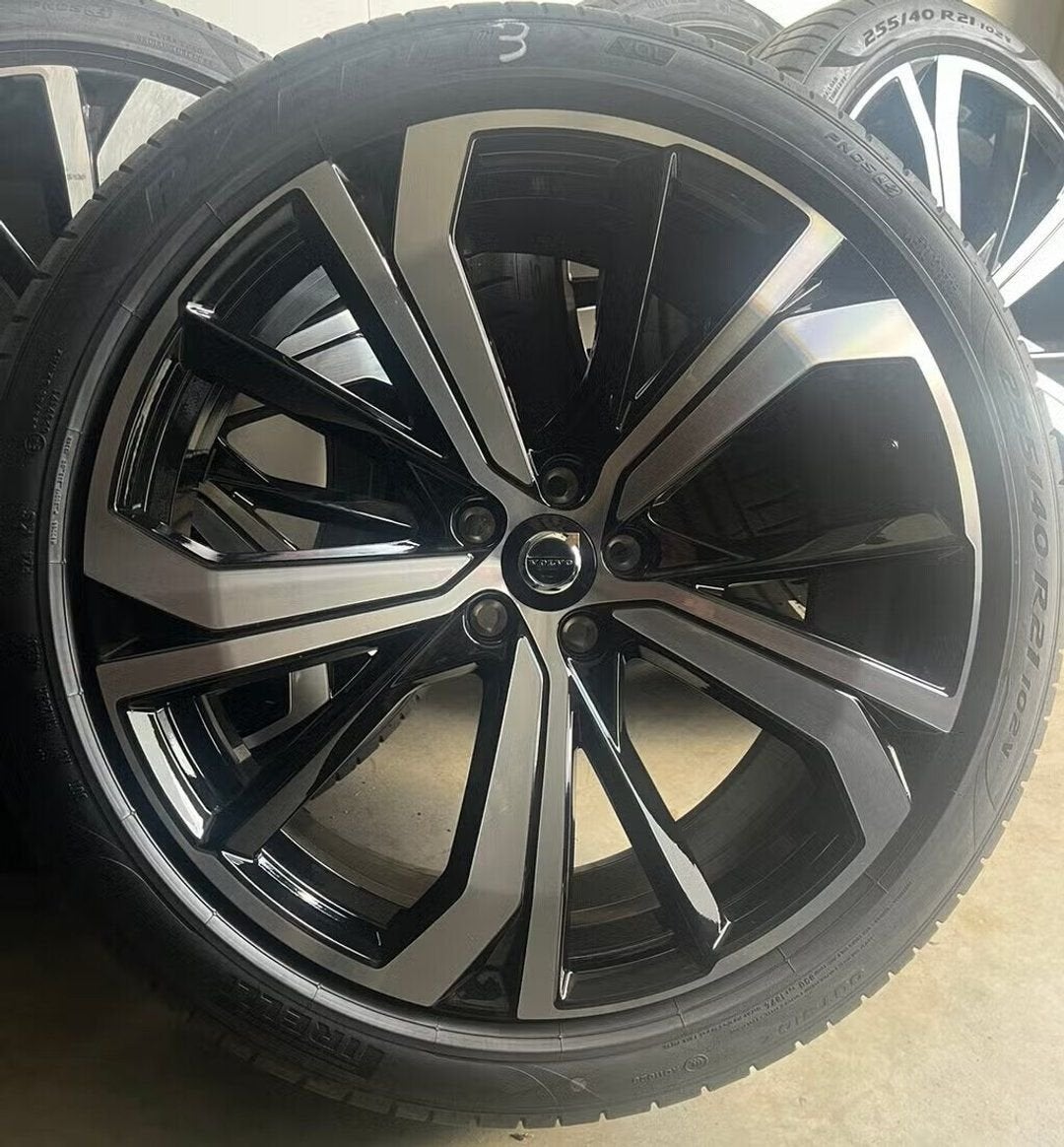 NIEUW 21” Originele Volvo XC60 R-design Velgen + Zomerbanden, 255 mm, -, -, Banden en Velgen