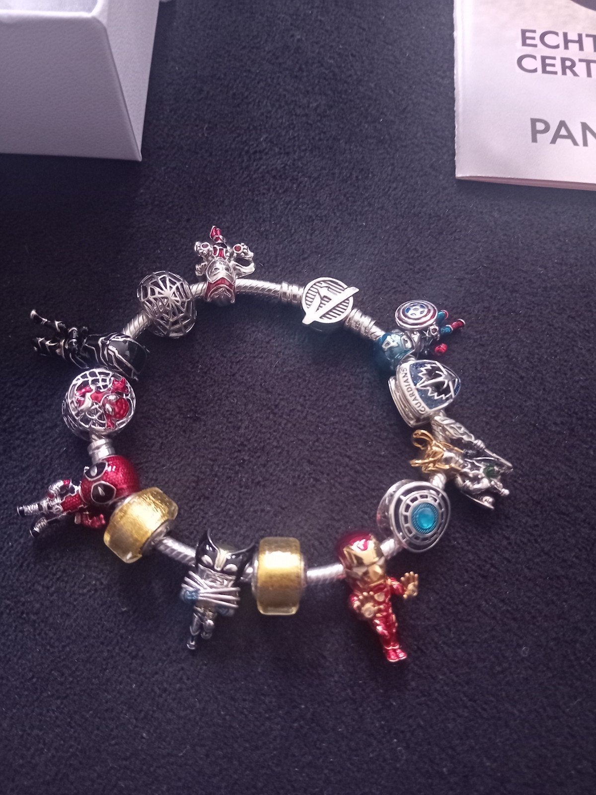 Originele Pandora Marvel armband met 13 bedeltjes, Ophalen, Zo goed als nieuw, Zilver, Pandora