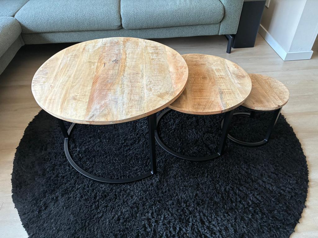 Set van 3 ronde mango salon tafeltjes, Ophalen, Rond, 50 tot 100 cm, Zo goed als nieuw