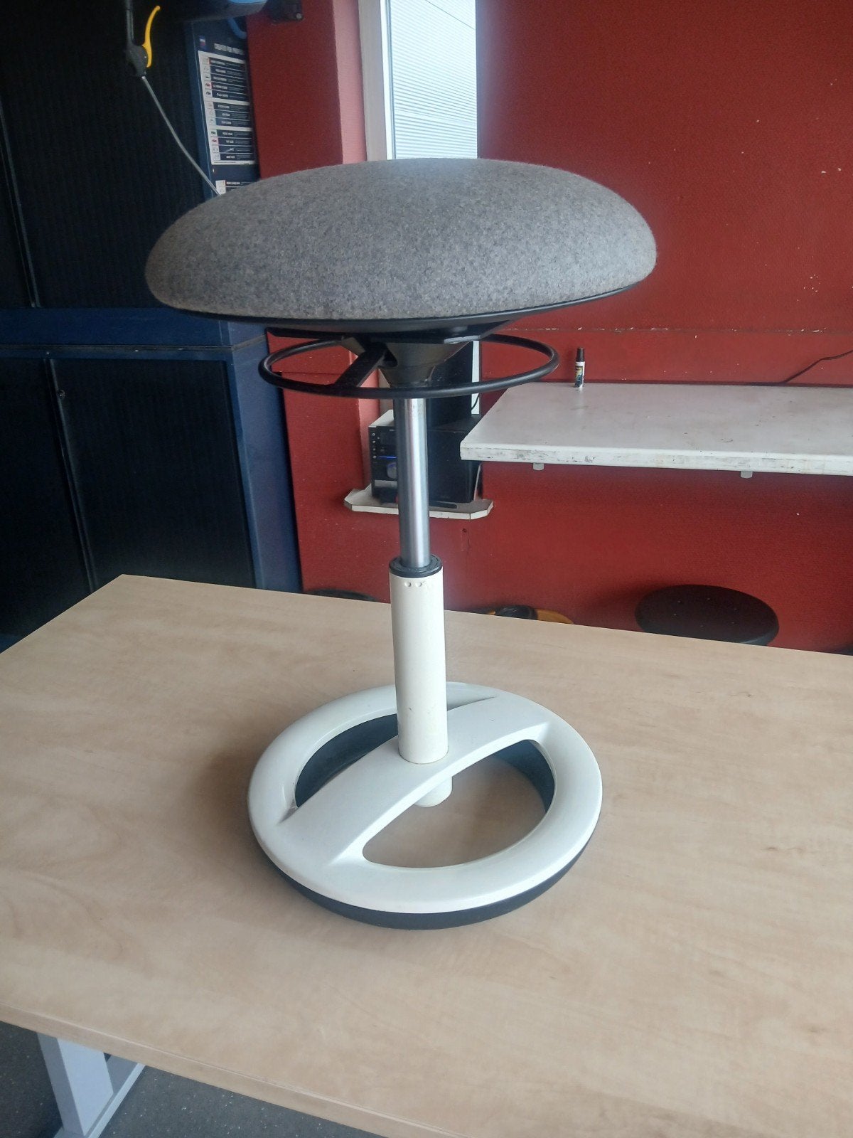Wiebelkruk Ergonomisch kruk, Ophalen, Info@tommysmit.nl, Gebruikt, Staal