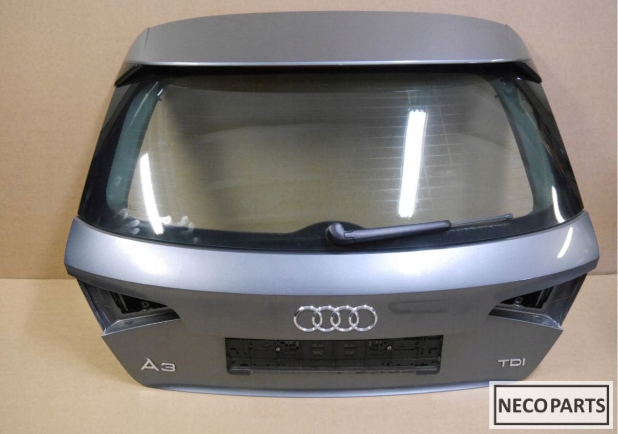 AUDI A3 8V ACHTERKLEP LX7R CAMERA ORIGINEEL ALLES LEVERBAAR, Gebruikt, -, Achter, -