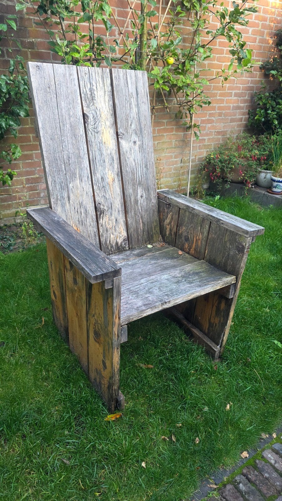 Twee gratis steigerhouten tuin stoelen (opknapper/hout), Ophalen, Gebruikt