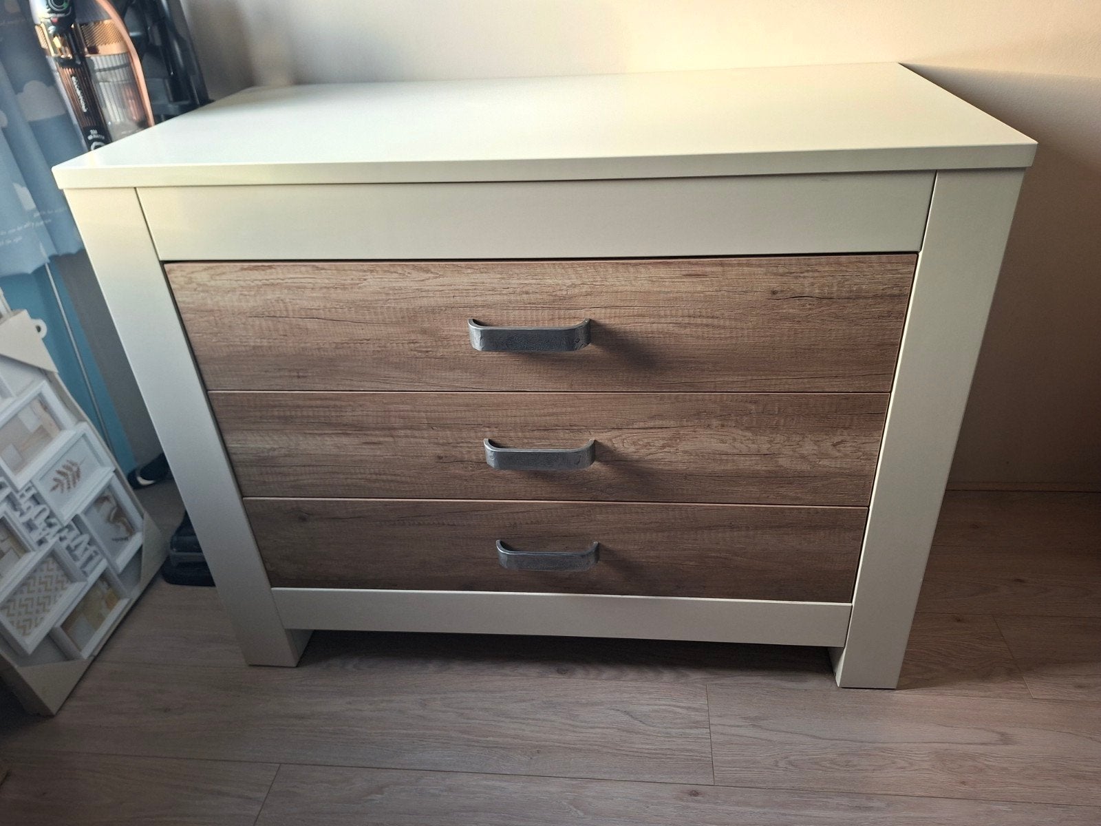 Kidsmill Commode Long Insland met 3 laden, Huis en Inrichting, Ophalen, Zo goed als nieuw, 3 of 4 laden, Minder dan 100 cm