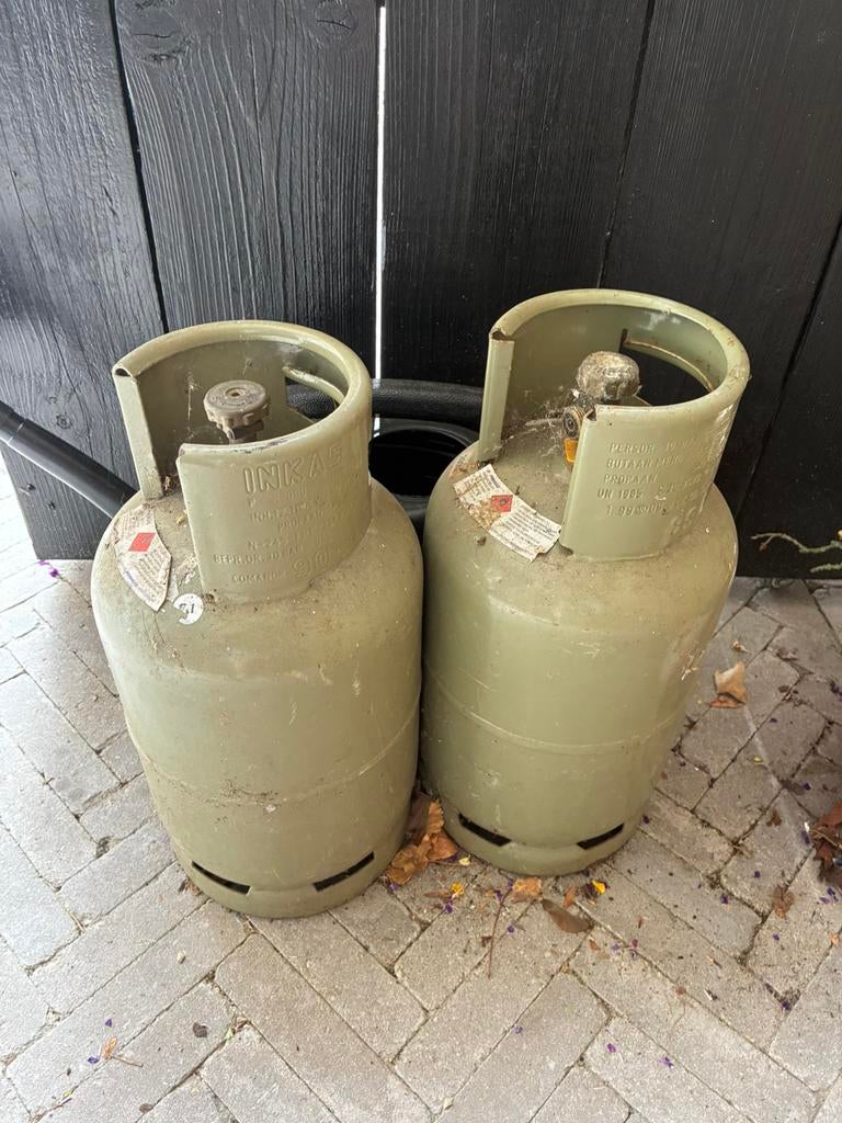 Twee afgekeurde 5kg gasflessen - gratis -, Ophalen, Gebruikt