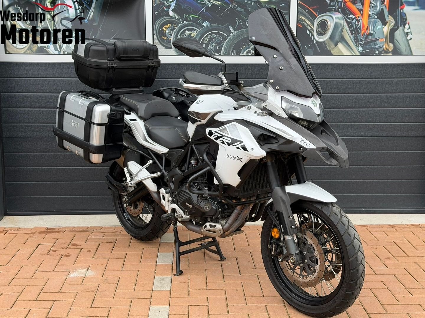 BENELLI TRK 502 X ABS A2 Geschikt Perfect Onderhoud CarPlay, 2 cilinders, 499 cc, Bedrijf, Onbekend
