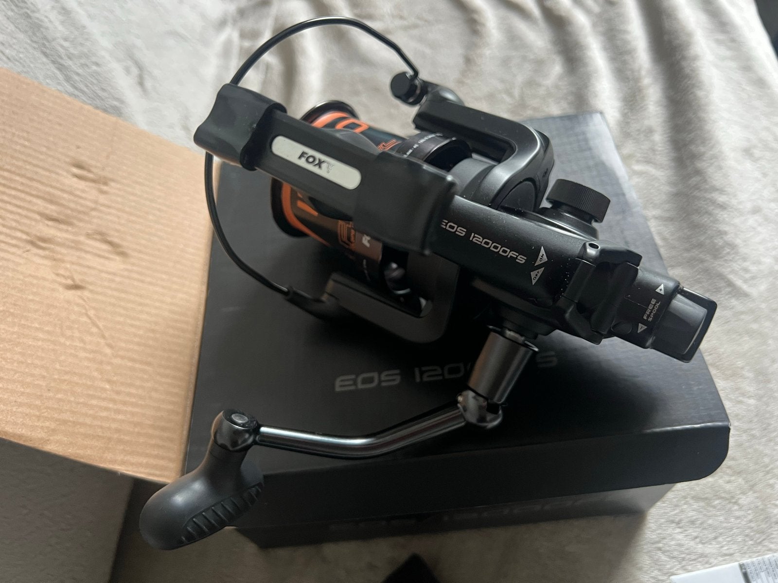 Fox EOS 12000 FS Vrijloopmolen - Nieuw in doos!, Watersport en Boten, Ophalen, Nieuw, Molen