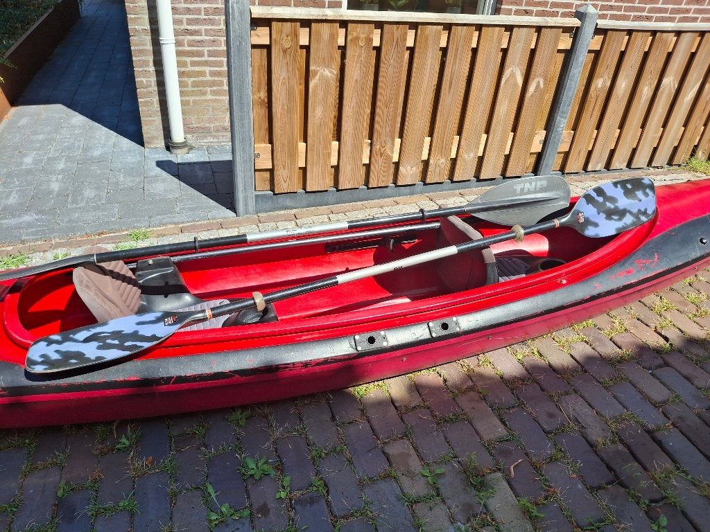 2 persoons viskano v.v. hengelsteunen en Lowrance Fishfinder, Watersport en Boten, Kano's, Ophalen, Gebruikt, Met peddels, Twee personen
