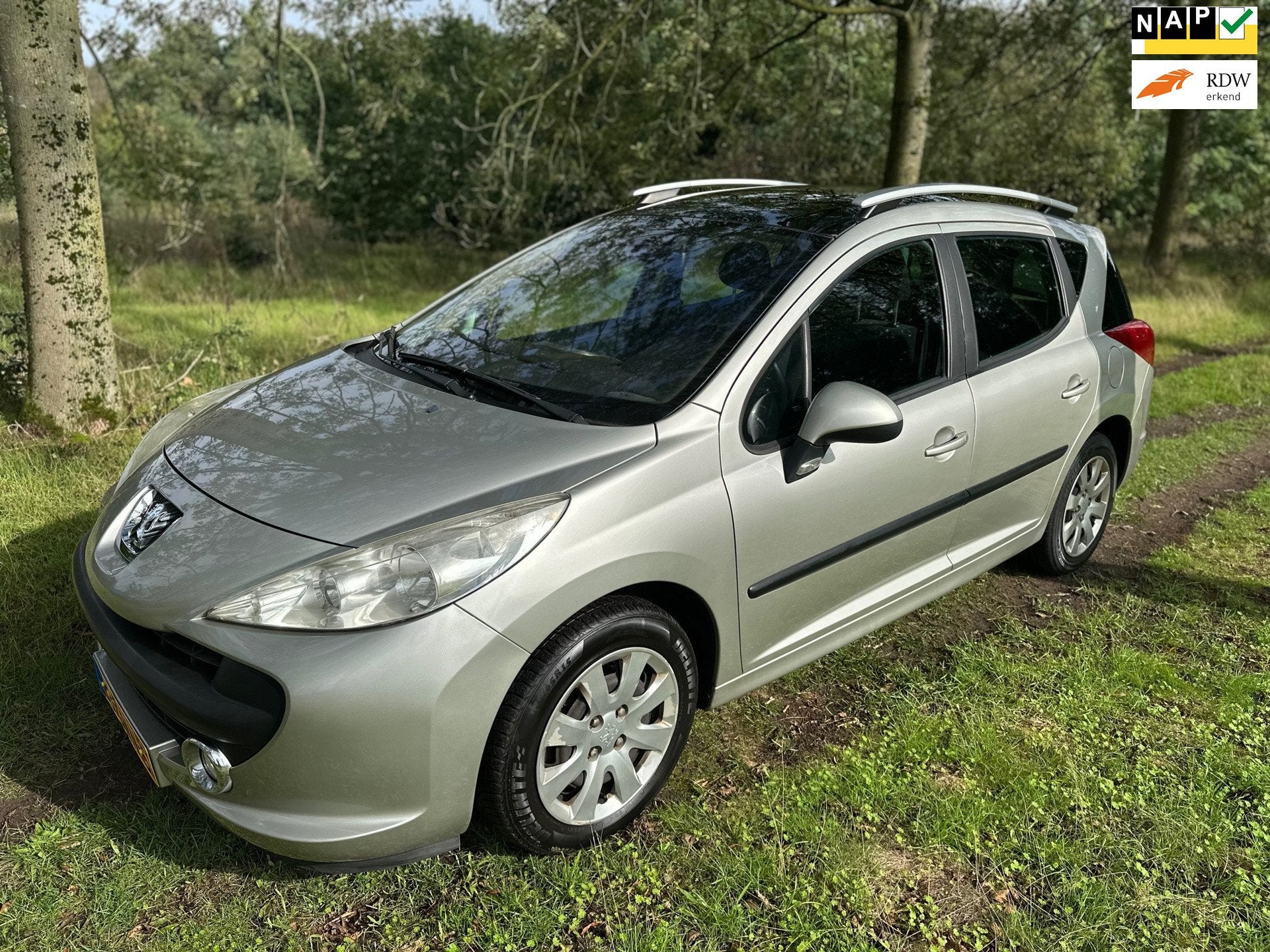 Peugeot 207 SW 1.6 VTi XS AUTOMAAT apk t/m 10-09-2027, Gebruikt, 4 cilinders, 600 kg, Euro 4