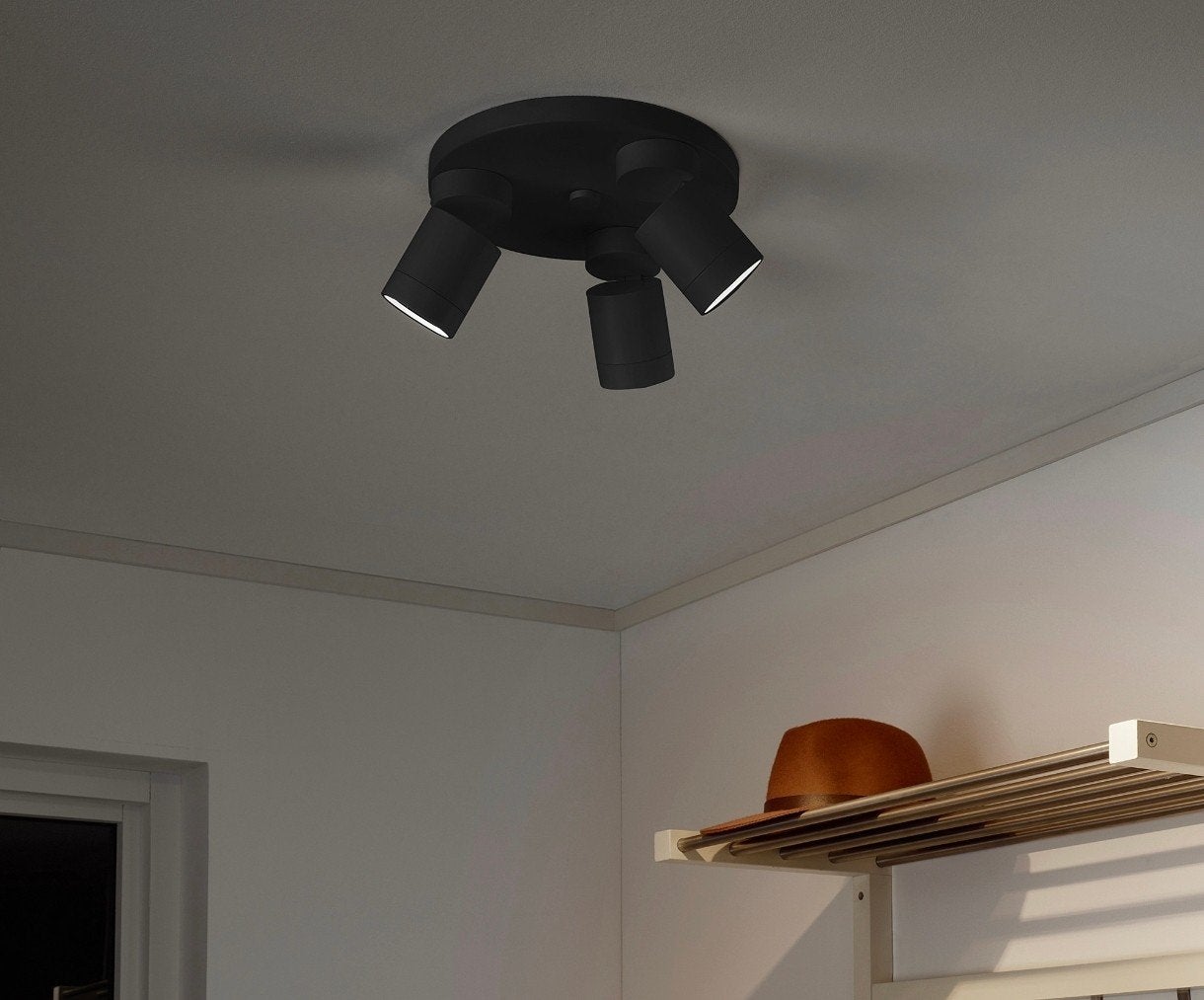 IKEA nymåne plafondspot met 3 LED-spots, Zwart, Ophalen, Zo goed als nieuw, LED, Metaal