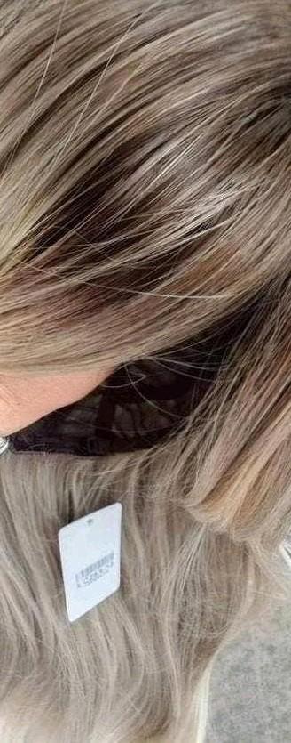 Blond haarwerk/ pruik met lichte highlights., Ophalen of Verzenden, Nieuw, Pruik of Haarverlenging