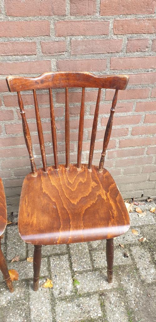 stoelen met spijlen retro van hout 2 stuks, Ophalen of Verzenden