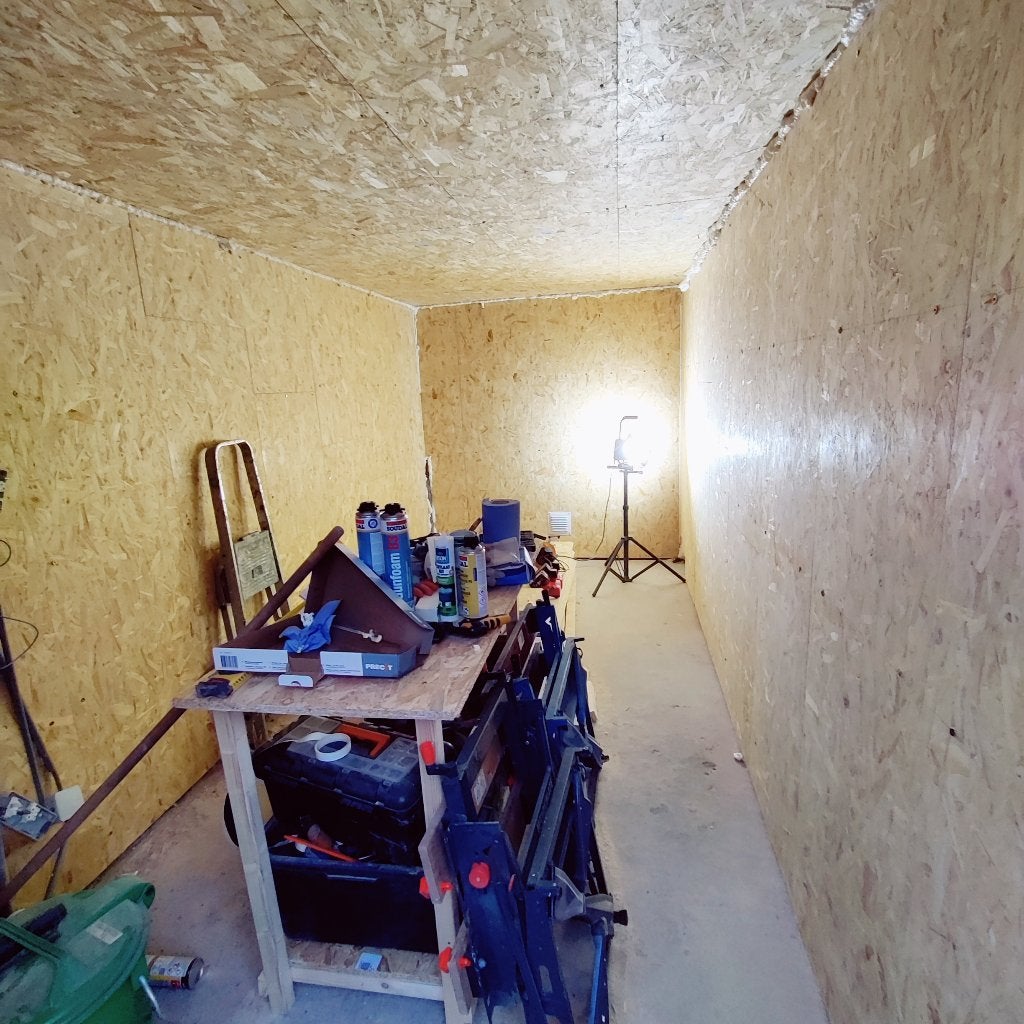 Garage te huur – 12 m² Geïsoleerd + Elektra
