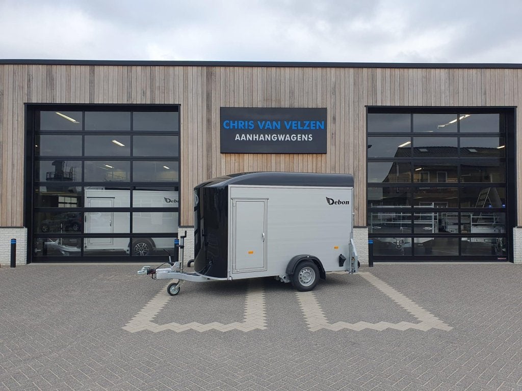 Debon Roadster 300 gesloten aanhangwagen, Nieuw