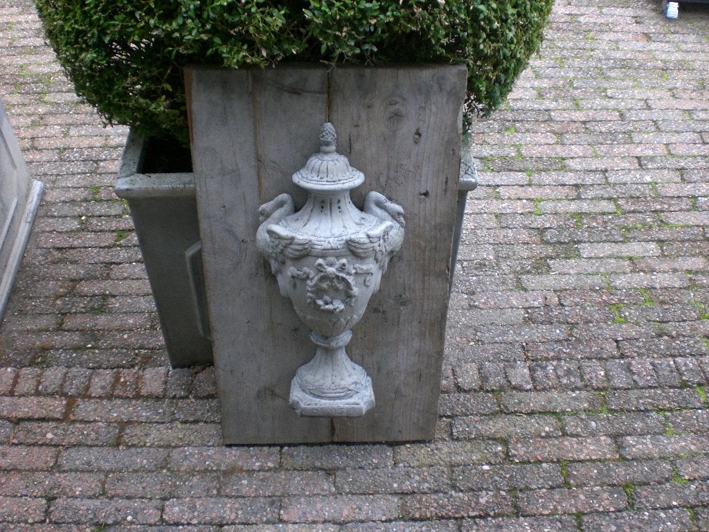 Betonnen Wanddecoratie op Houtenpaneel, 38 cm, Decoratieobject, Klassiek, Zo goed als nieuw
