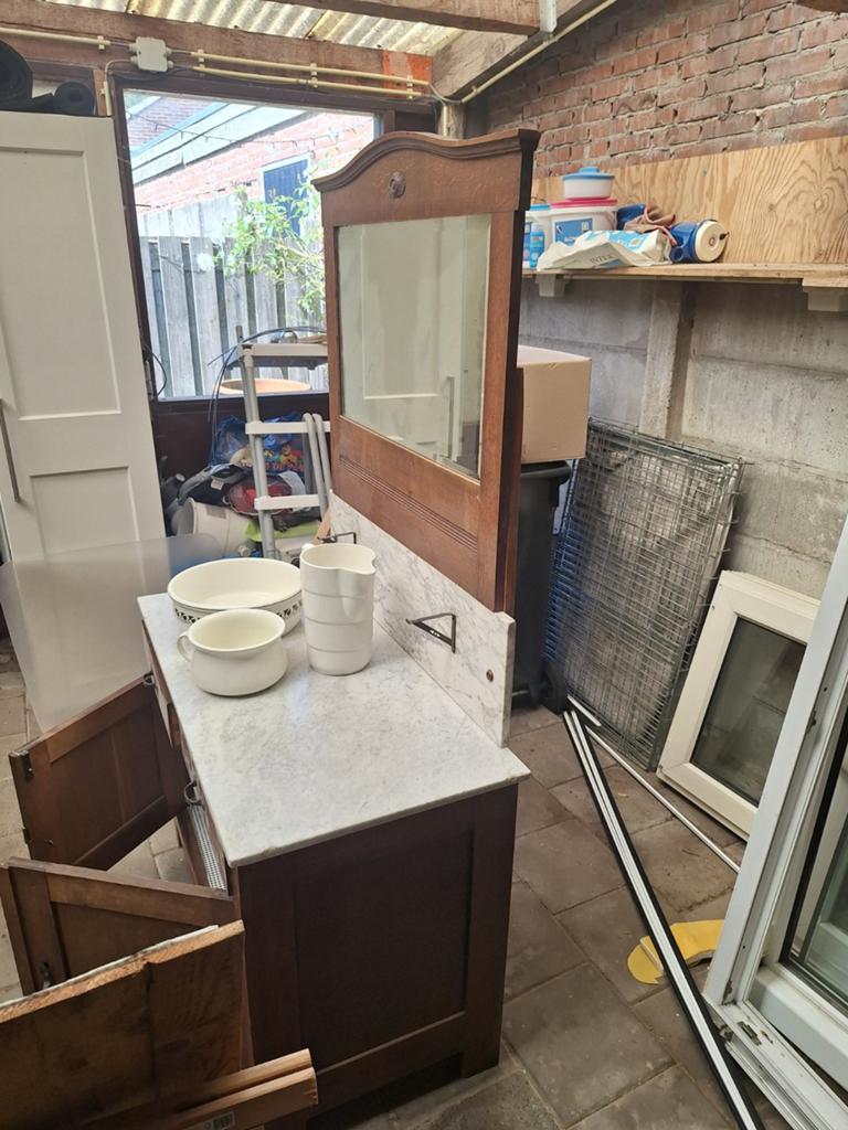 Oud toilet meubeltje met marmeren blad en lampetstel, Ophalen of Verzenden
