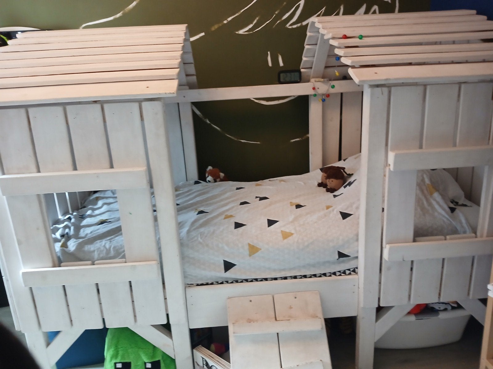 Uniek huisbed voor kinderen, wit geverfd, Kinderen en Baby's, Kinderkamer | Bedden, Ophalen, Gebruikt, 180 cm of meer, 85 tot 100 cm