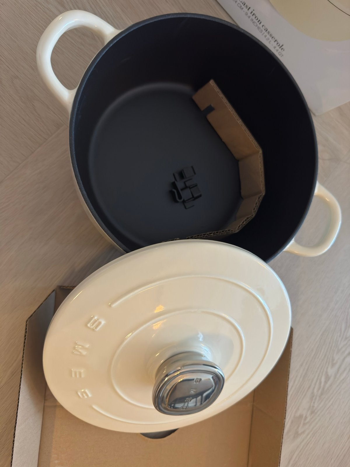 NIEUW SMEG Gietijzeren Braadpan - Crème, 24cm, Nieuw, Ophalen of Verzenden, Koekenpan of Braadpan, Gietijzer