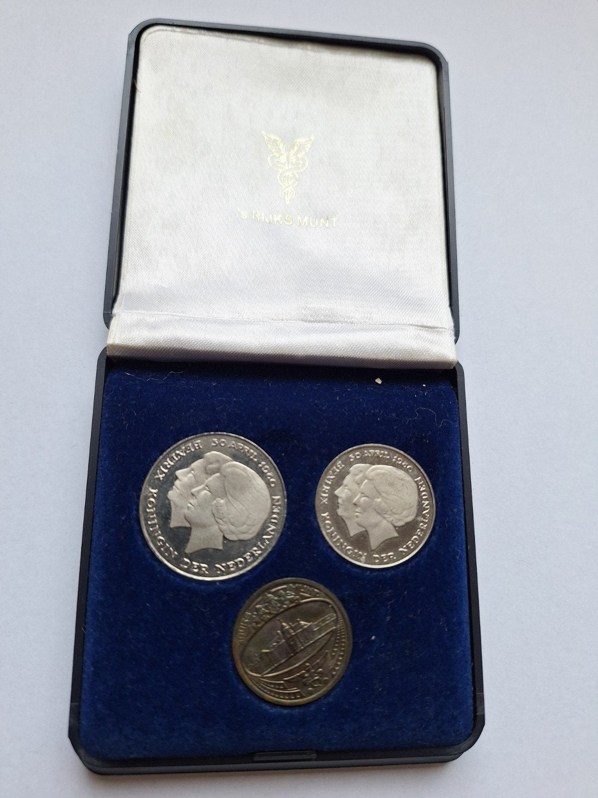 Muntset Koningin Juliana 1948-1980 - Doosje beschadigd, Postzegels en Munten, Munten | Nederland, Setje, Overige waardes, Koningin Juliana