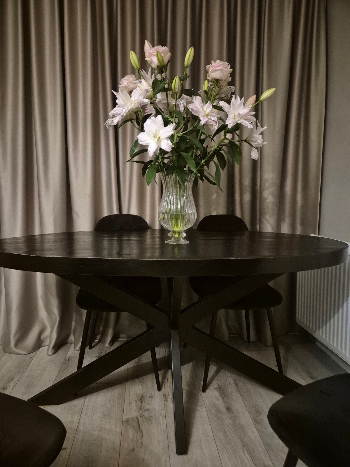 mangohout zwart ovaal eettafel*, Ophalen, 50 tot 100 cm, Zo goed als nieuw, 150 tot 200 cm