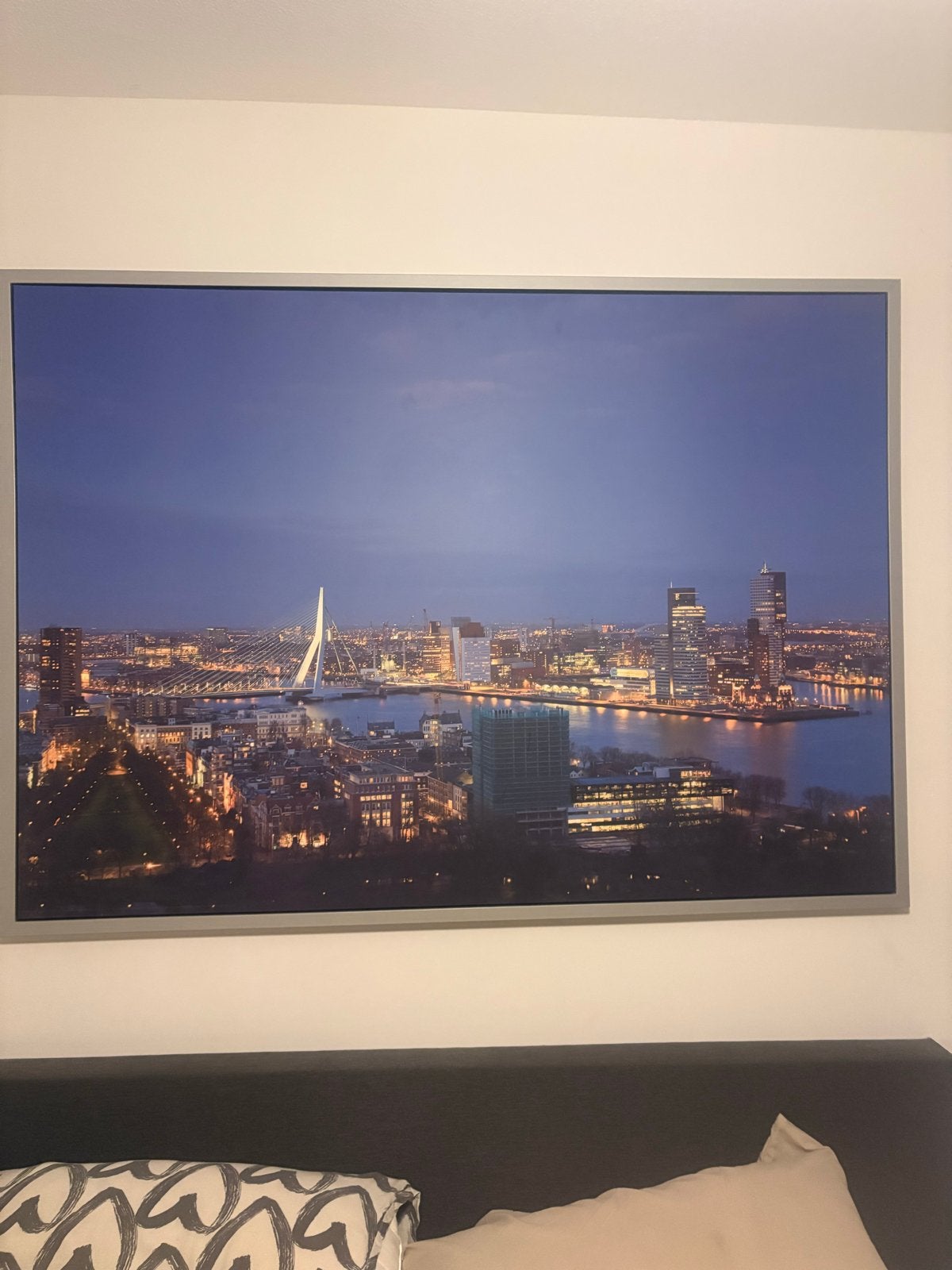 Grote schilderij skyline Rotterdam bij nacht, Ophalen of Verzenden, Zo goed als nieuw, 100 tot 125 cm, Foto of Poster