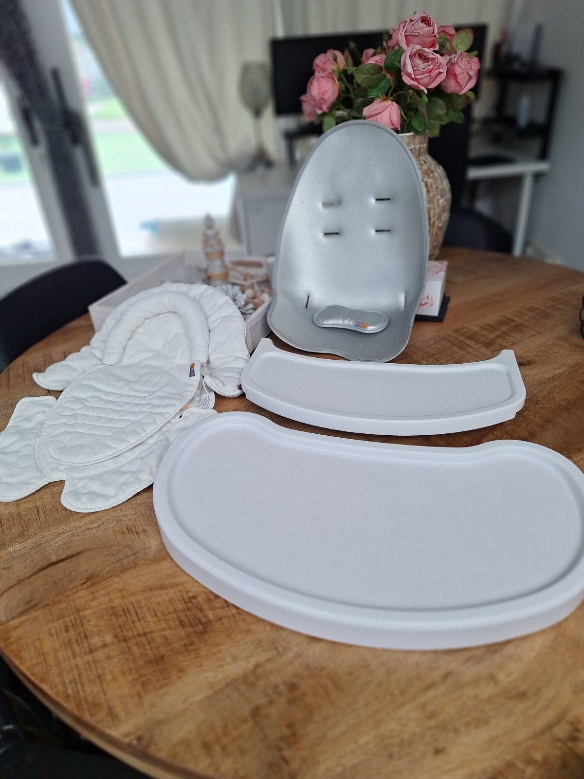Bloom stoel accessoires - zitverkleiner en eetbladen, Ophalen of Verzenden, Gebruikt, Overige typen, Afneembaar eetblad