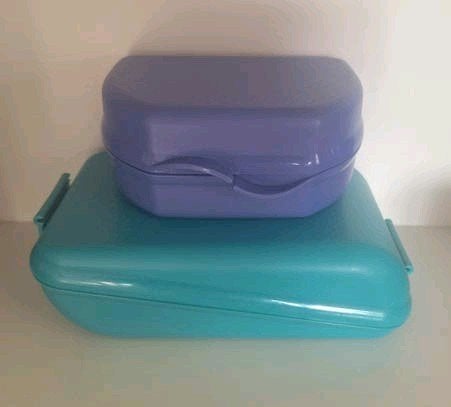 2x Tupperware lunchbox zo goed als nieuw, Huis en Inrichting, Keuken | Tupperware, Ophalen of Verzenden, Gebruikt, Blauw, Bus of Trommel