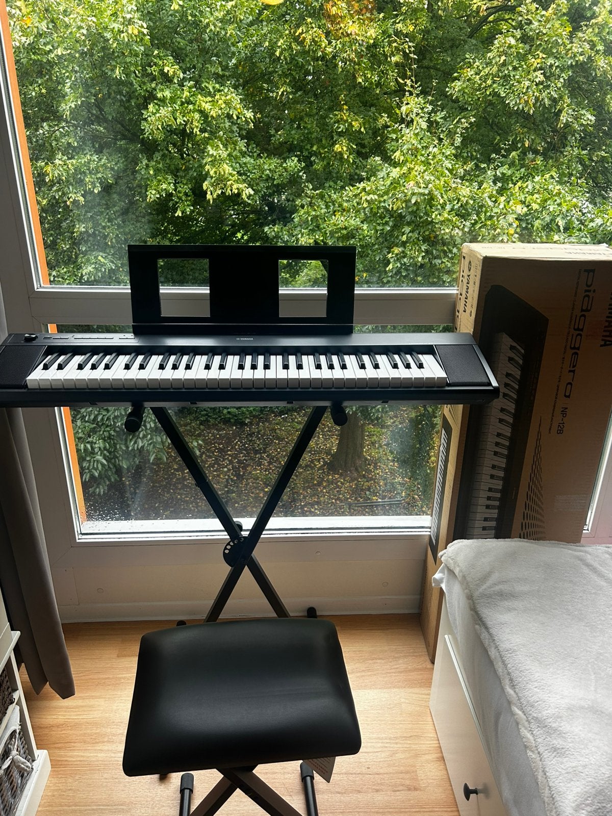 Foto 3 van Yamaha NP-12 Keyboard – 61 toetsen + accessoires