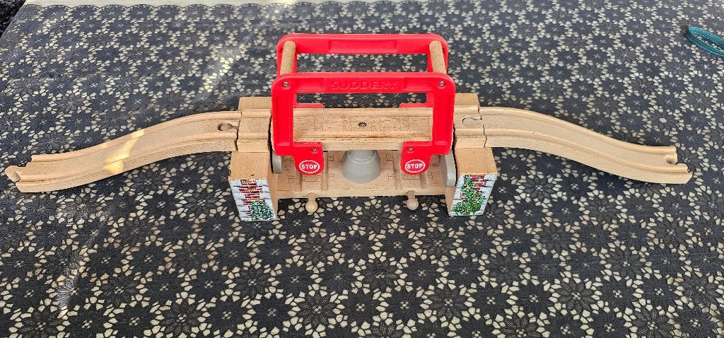 Thomas de trein Hout Draaibrug, Kinderen en Baby's, Speelgoed | Thomas de Trein, Ophalen of Verzenden, Zo goed als nieuw