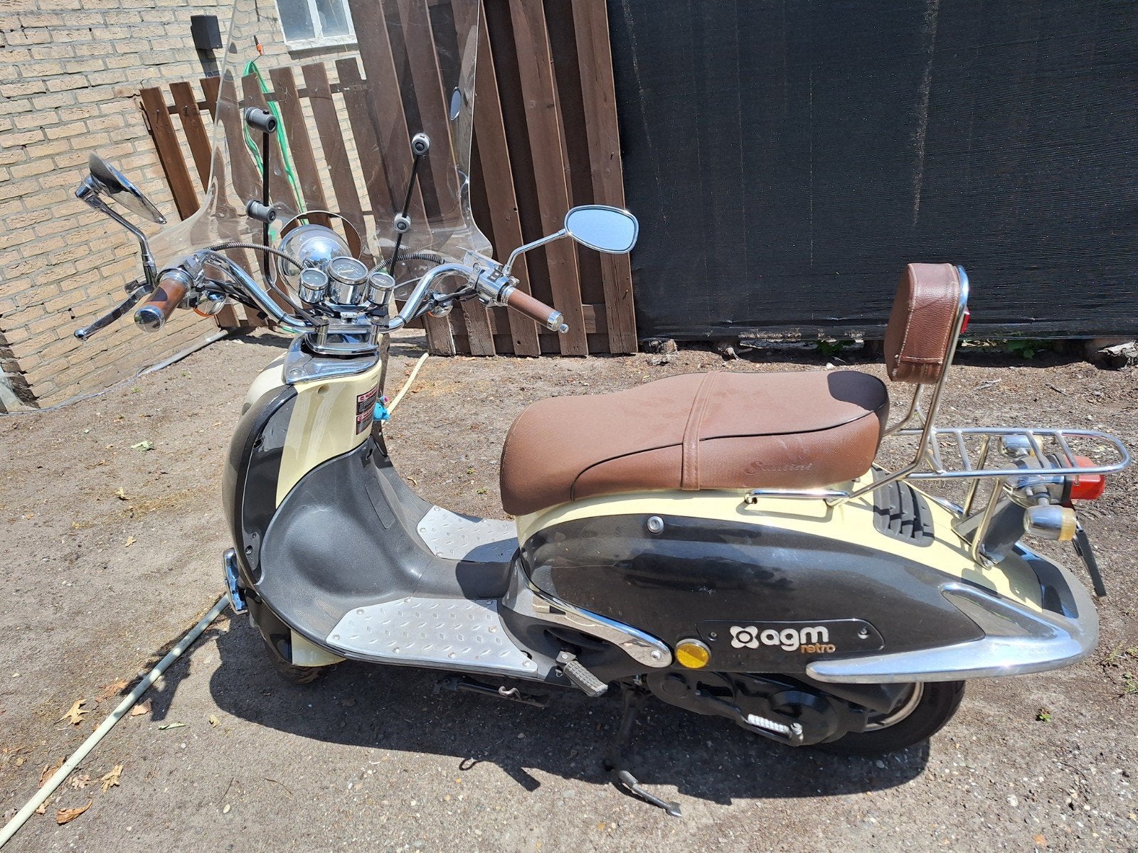 AGM Retro Scooters: Blauw en Geel /zonder Kenteken (3 stuks), Fietsen en Brommers, Ophalen, Gebruikt, Benzine, Overige merken