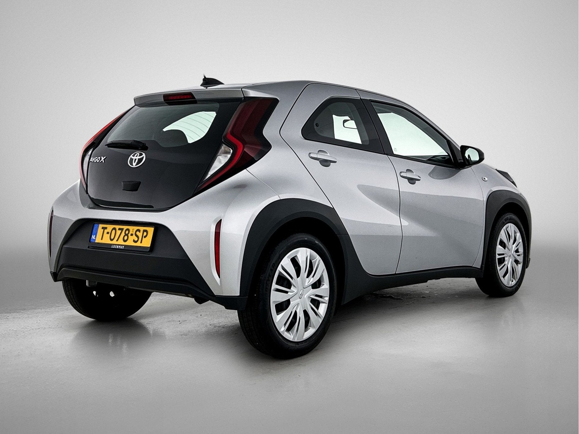 Toyota Aygo X 1.0 VVT-i S-CVT Play | Dealer Onderhouden | Ap, Auto's, Stof, Gebruikt, 4 stoelen, Origineel Nederlands