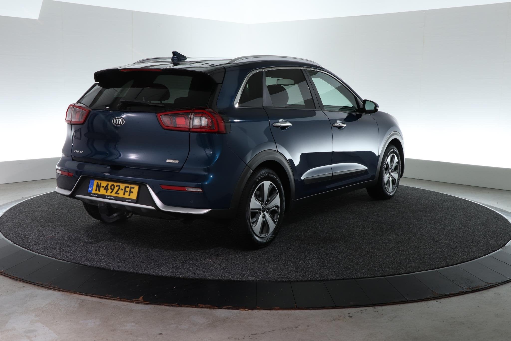Foto 2 van Kia Niro 1.6 GDi Hybrid DynamicPlusLine | TREKHAAK | CARPLAY