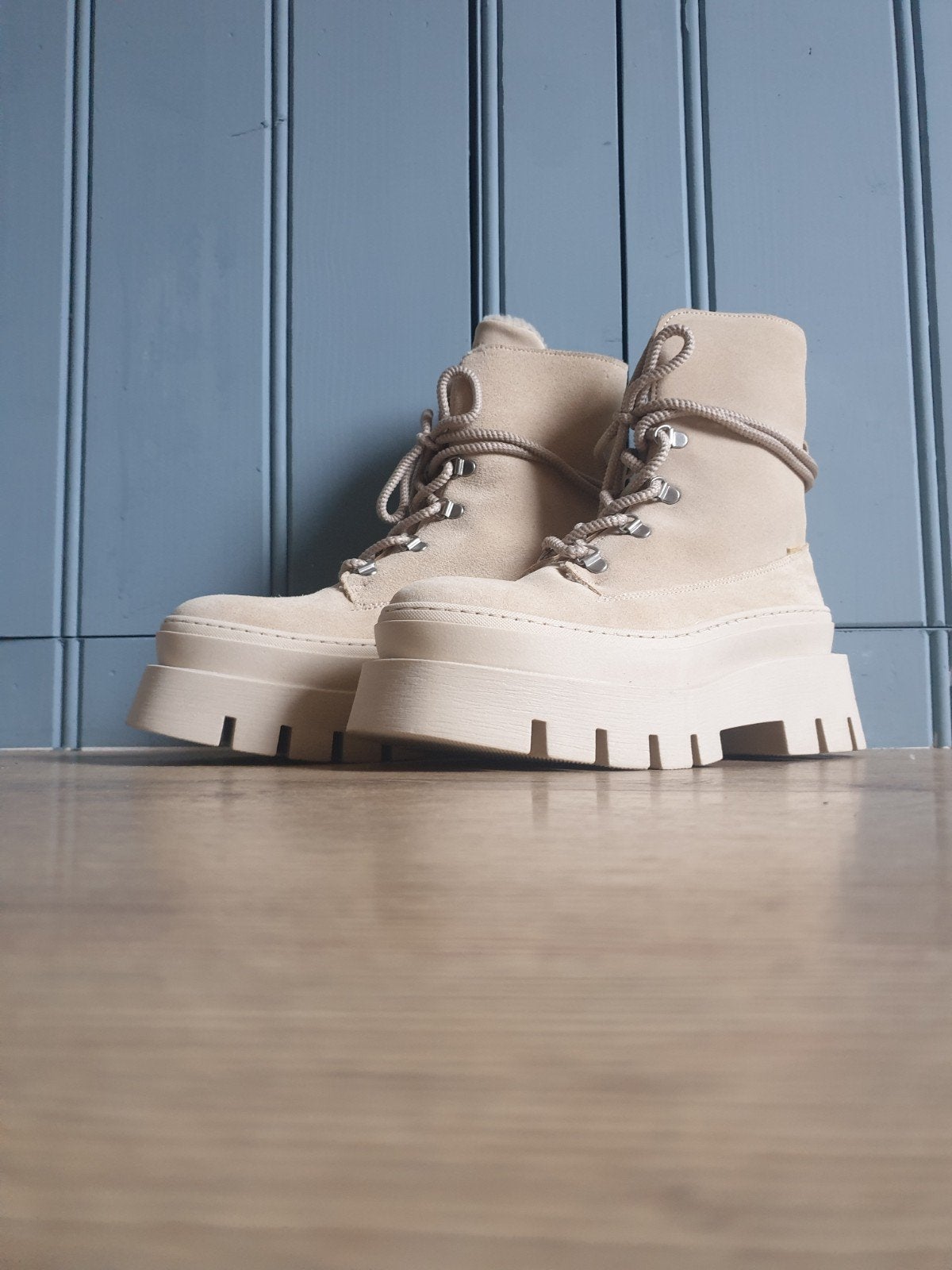 Nieuwe Bronx laarsjes winter bont creme beige, Kleding | Dames, Bronx, Beige, Nieuw, Ophalen of Verzenden